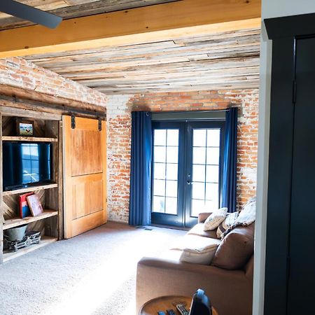 Lander Millhouse Hotel ภายนอก รูปภาพ